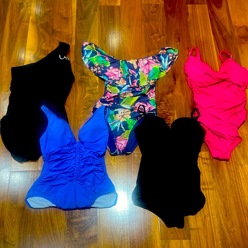 Lot of 5 Swimsuits from Michael Kors, Miraclesuit, Gottex & Calvin Klein
